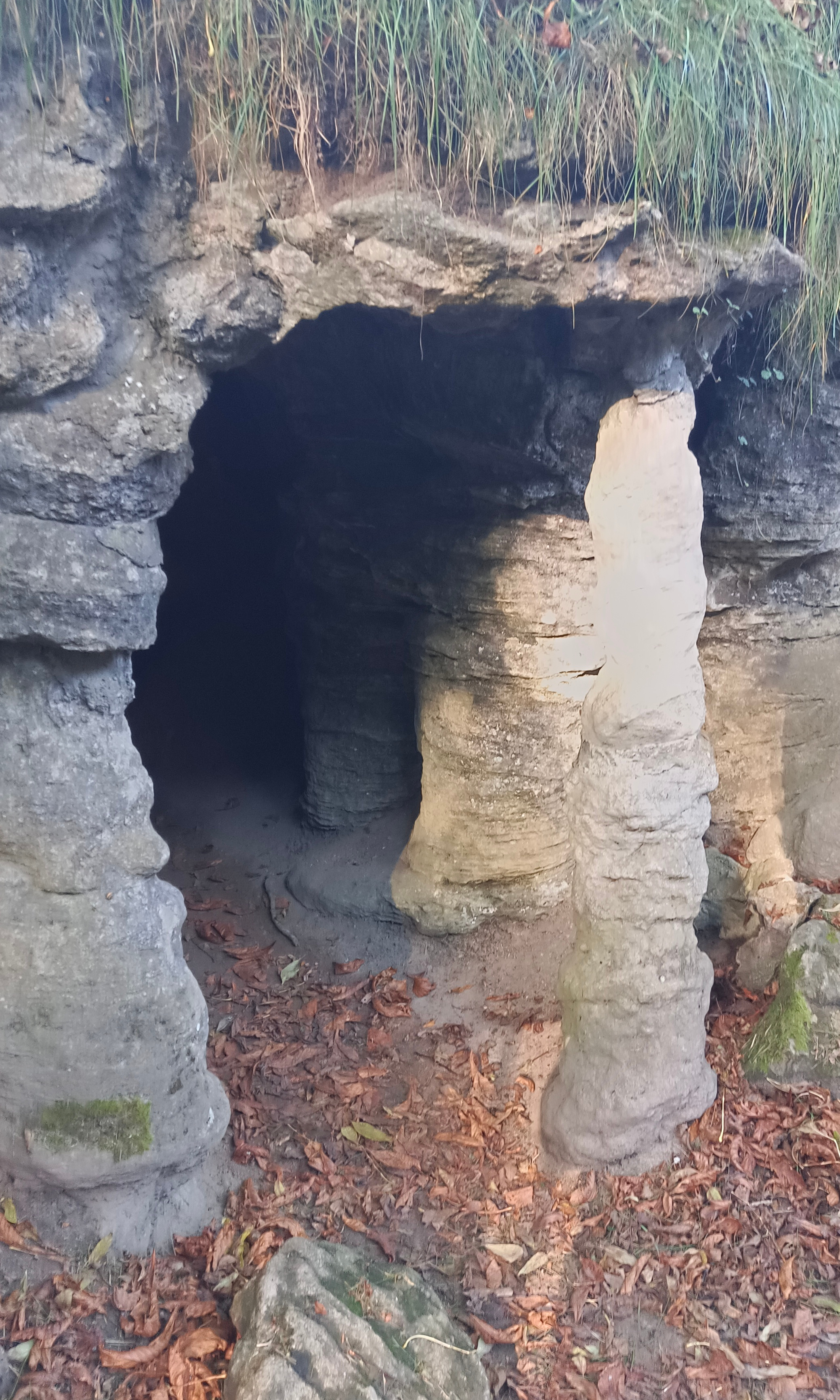 Groty Mechowskie - wnętrze jaskini